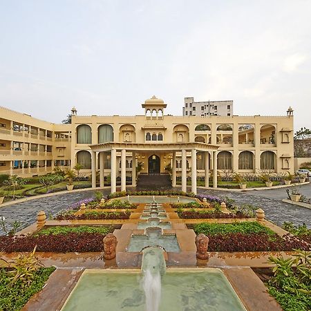 Hotel Club Mahindra Udajpur Zewnętrze zdjęcie