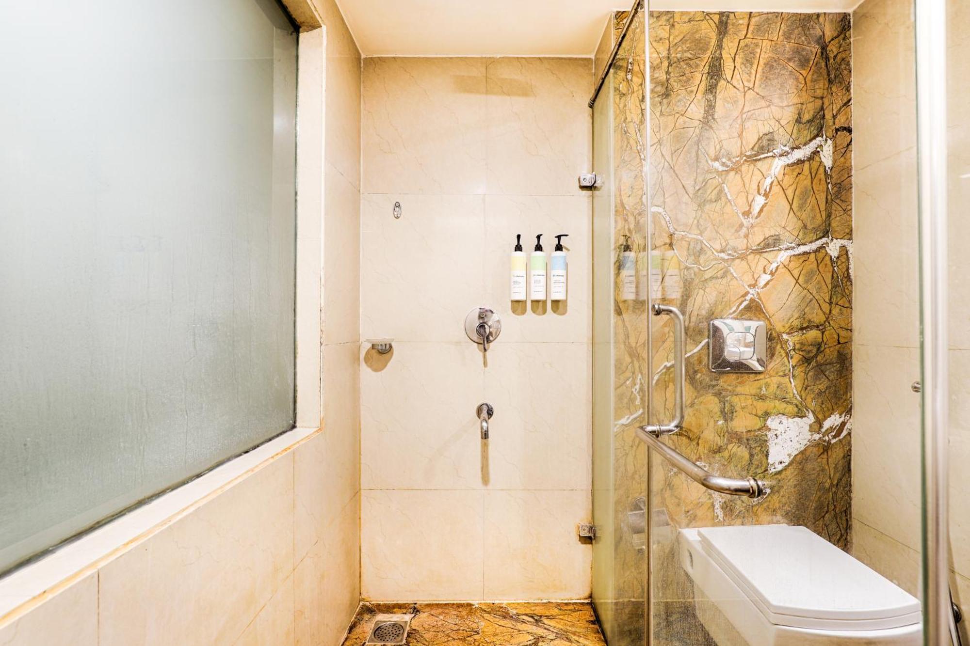 Hotel Club Mahindra Udajpur Zewnętrze zdjęcie