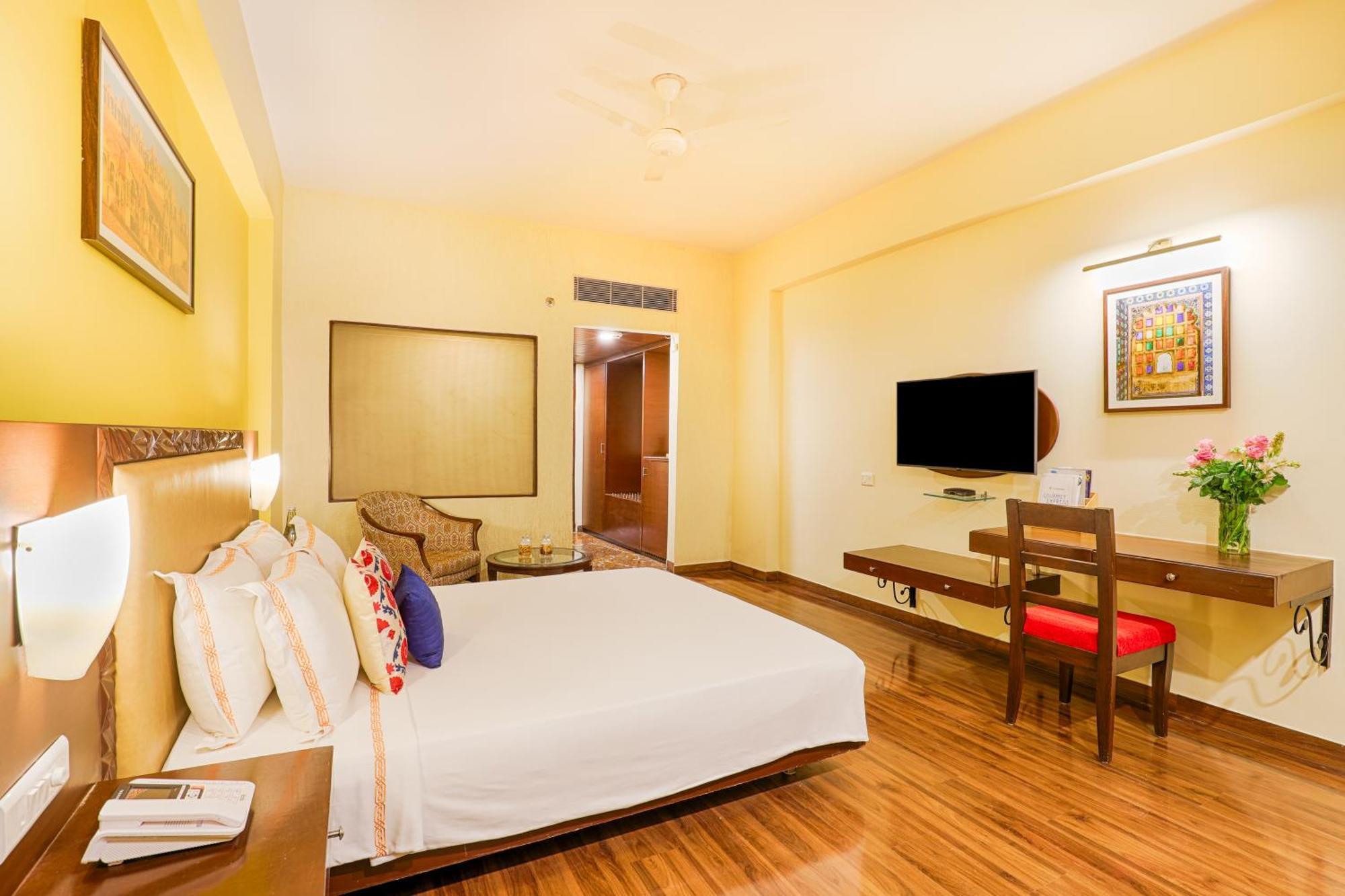 Hotel Club Mahindra Udajpur Zewnętrze zdjęcie