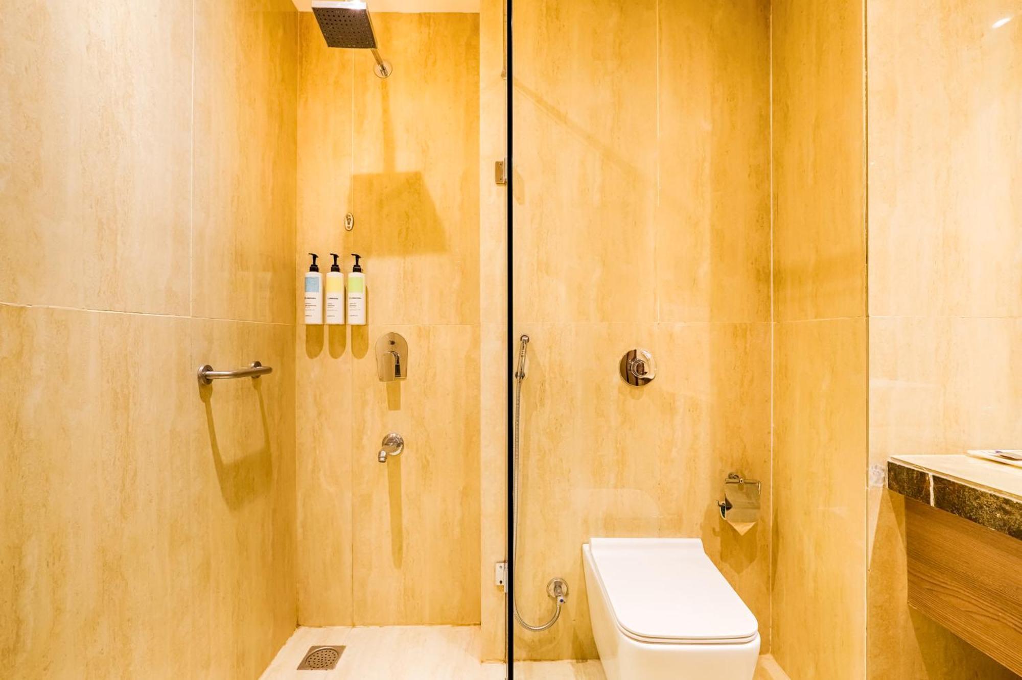 Hotel Club Mahindra Udajpur Zewnętrze zdjęcie