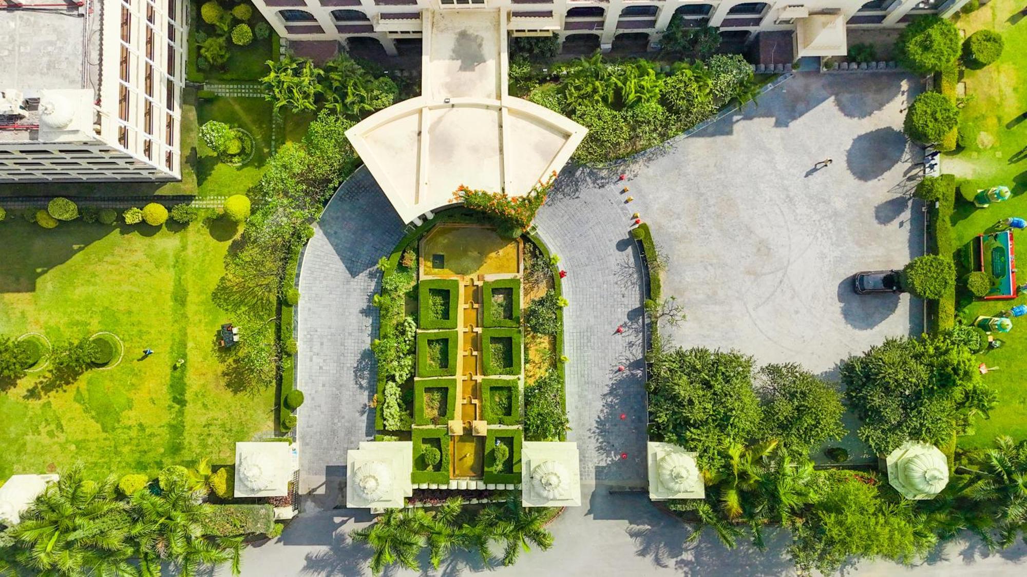 Hotel Club Mahindra Udajpur Zewnętrze zdjęcie