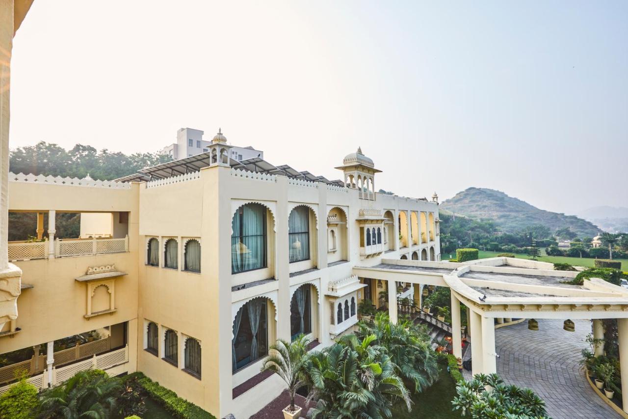 Hotel Club Mahindra Udajpur Zewnętrze zdjęcie